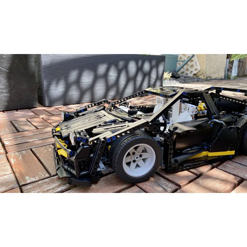 MOC-106519 Nero Rimasterizzato Supercar Assemblaggio Cuciture Building Block Modello 2395 Parti MOC Creativo Ragazzo Building Block Giocattolo Regalo