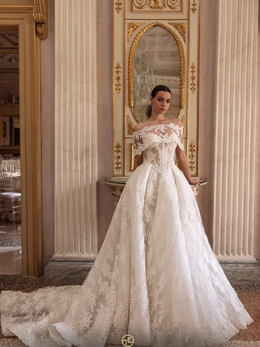 

Charming Lace Wedding Dress Formal Applique Bridal Gown Graceful Sleeveless Applique Floor-Length Customized