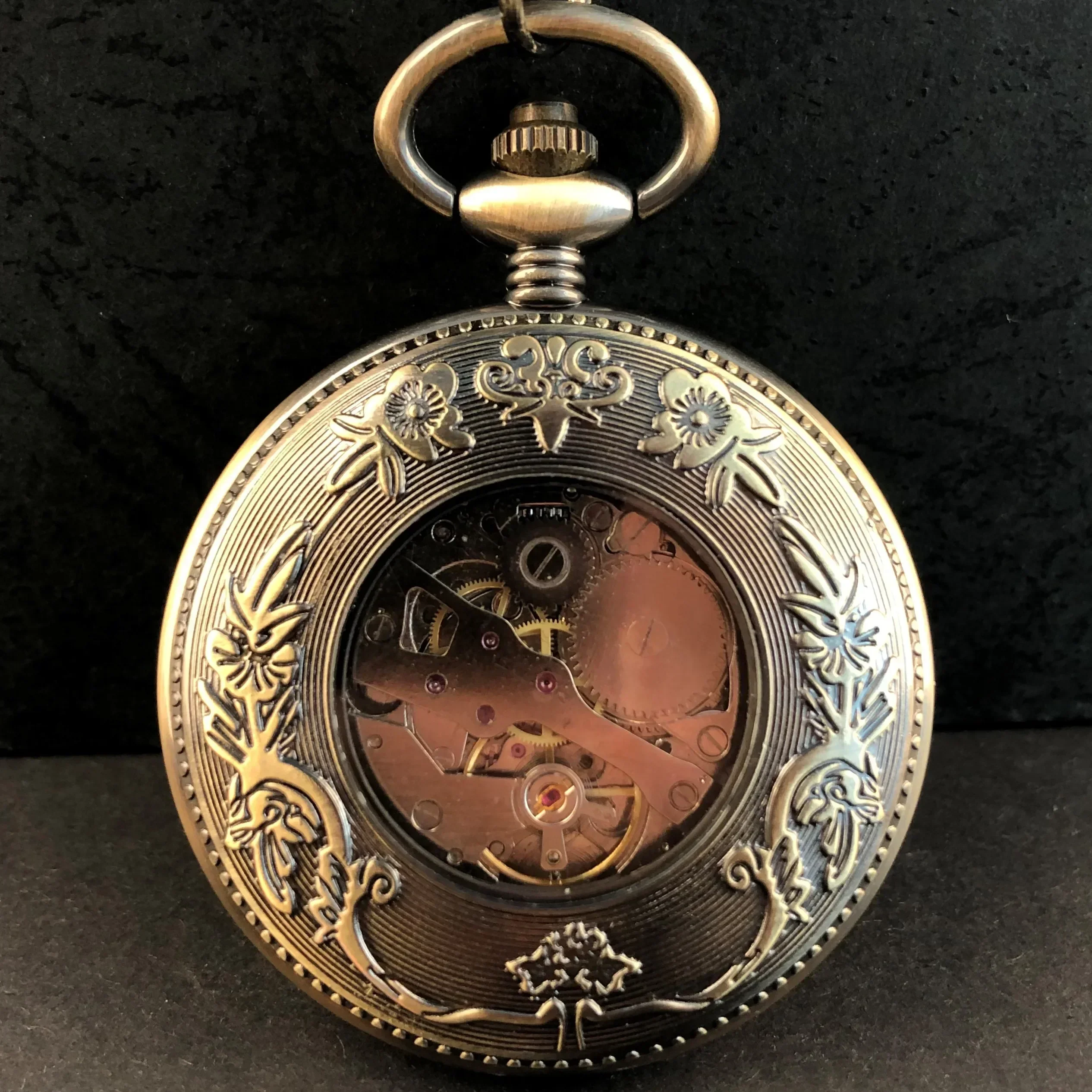 ساعة جيب ميكانيكية متعددة الوظائف بتصميم ريترو إلك إبداعي للرجال والنساء، قلادة أنيقة على شكل قلادة هدية عيد الميلاد #5