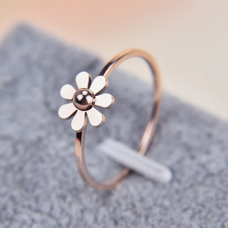 Lovely Stainless Steel 7 Petal Flower Ring for Women Girl Size 3-10