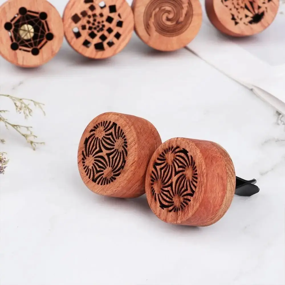 Woodsy Decor Wooden Wooden Car Diffuser Rosewood Aromatherapy Car Aromatherapy Clip Carved Exquisite Car Clip Auto Decoration