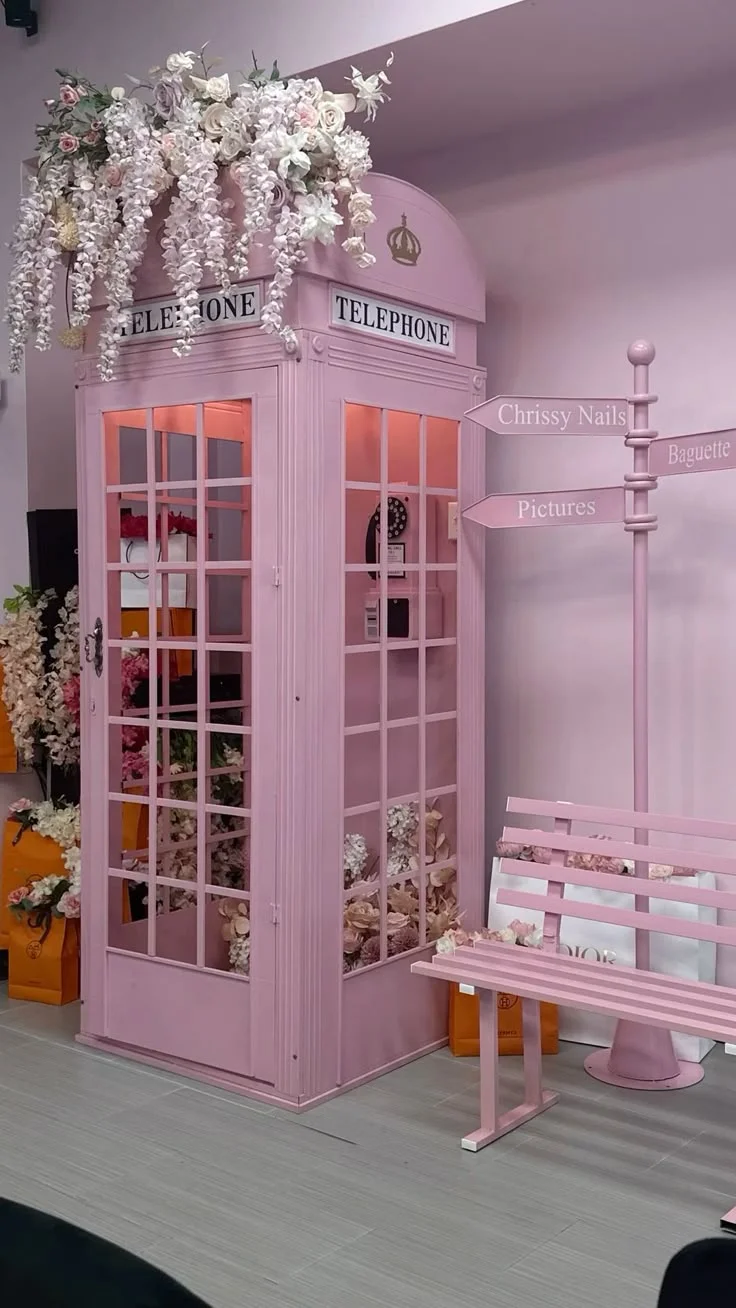 SPRING PLANTING Wholesale Pink Phone Booth London Retro Telephone Booth Handmade Craft Wedding Decor Bar Decor Telephone Booth