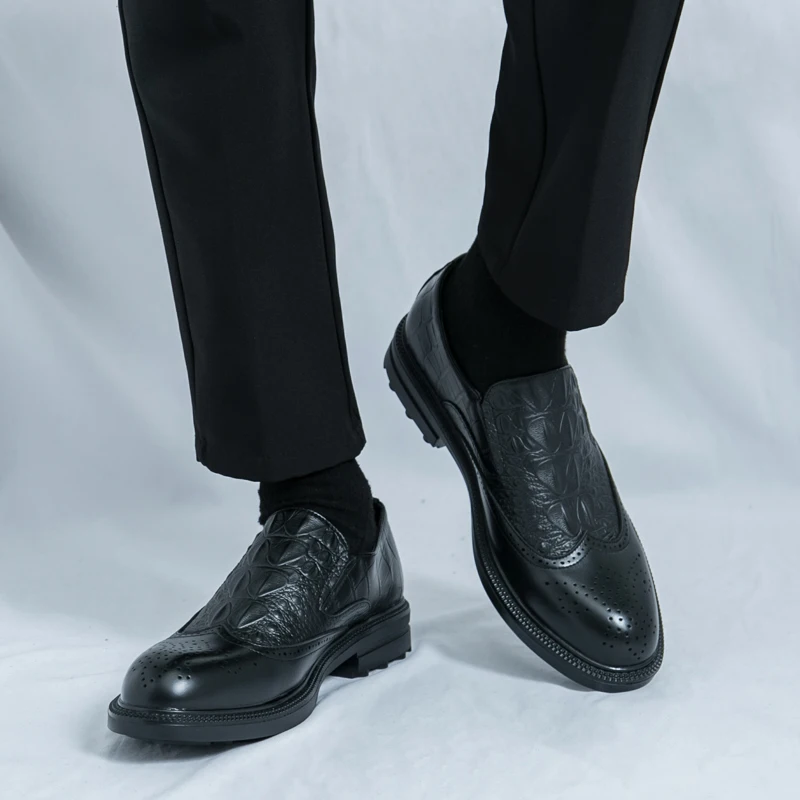 Robe d'affaires d'été Le Fu chaussures fond épais motif Crocodile sculpté respirant et Durable Gentleman mode chaussures de haricots