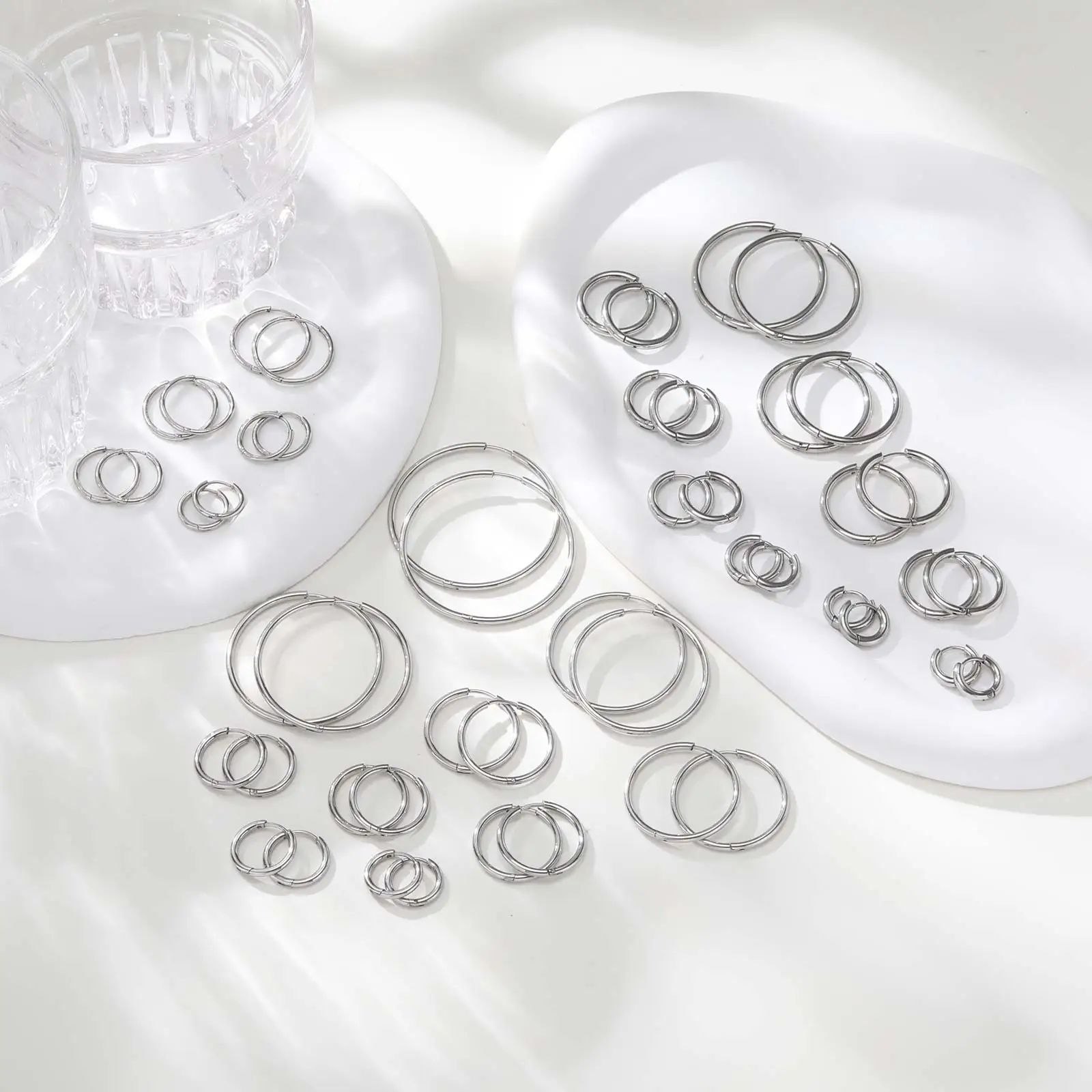 

Stainless Steel Circle Hoop Earrings for Women,Minimalist Silver Color Simple Hoops Ear Piercing Round Earrings,Fashion Jewelry