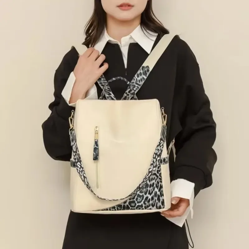 حقائب ظهر عصرية بسحاب مطبوعة على شكل الفهد من أكسفورد 2025 كاجوال بسعة كبيرة وبسيطة ومتعددة الاستخدامات حقائب مدرسية كلاسيكية للنساء جديدة