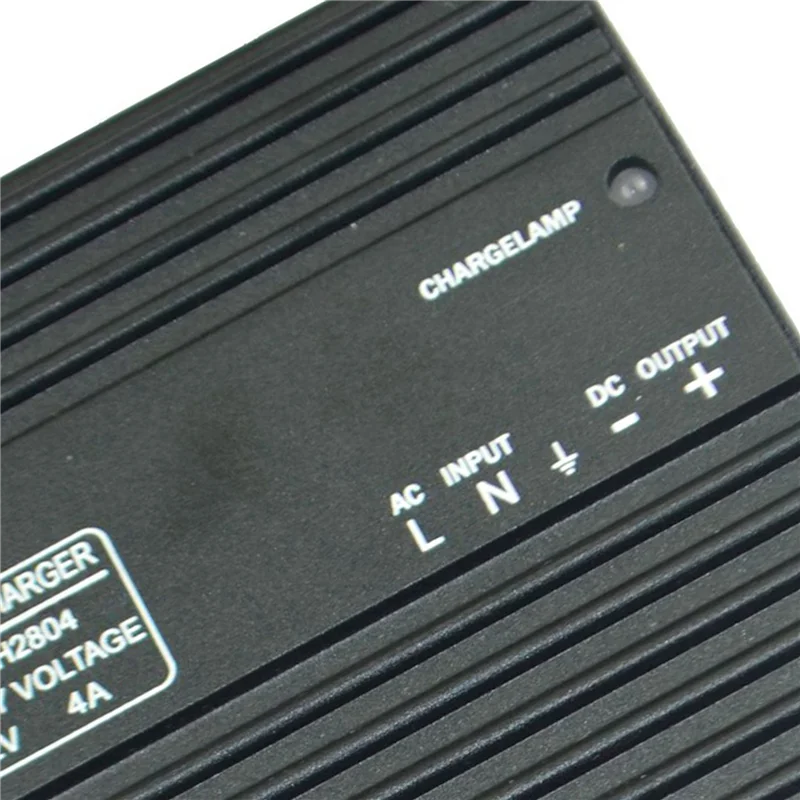 

A99E-4X Generator Set Float Charger 4A Automatic Start Battery Battery Charger CH2804 12V24V