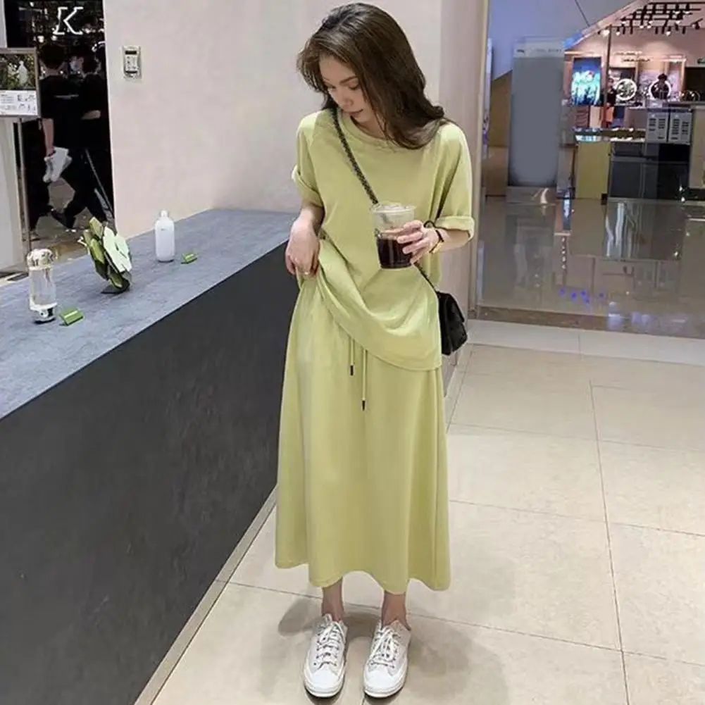 2 Pcs/Set Women Top Skirt Set Short Sleeves T-shirt Adjustable Waist Pleated Maxi Skirt Casual Commute Dating T-shirt Set Outfit