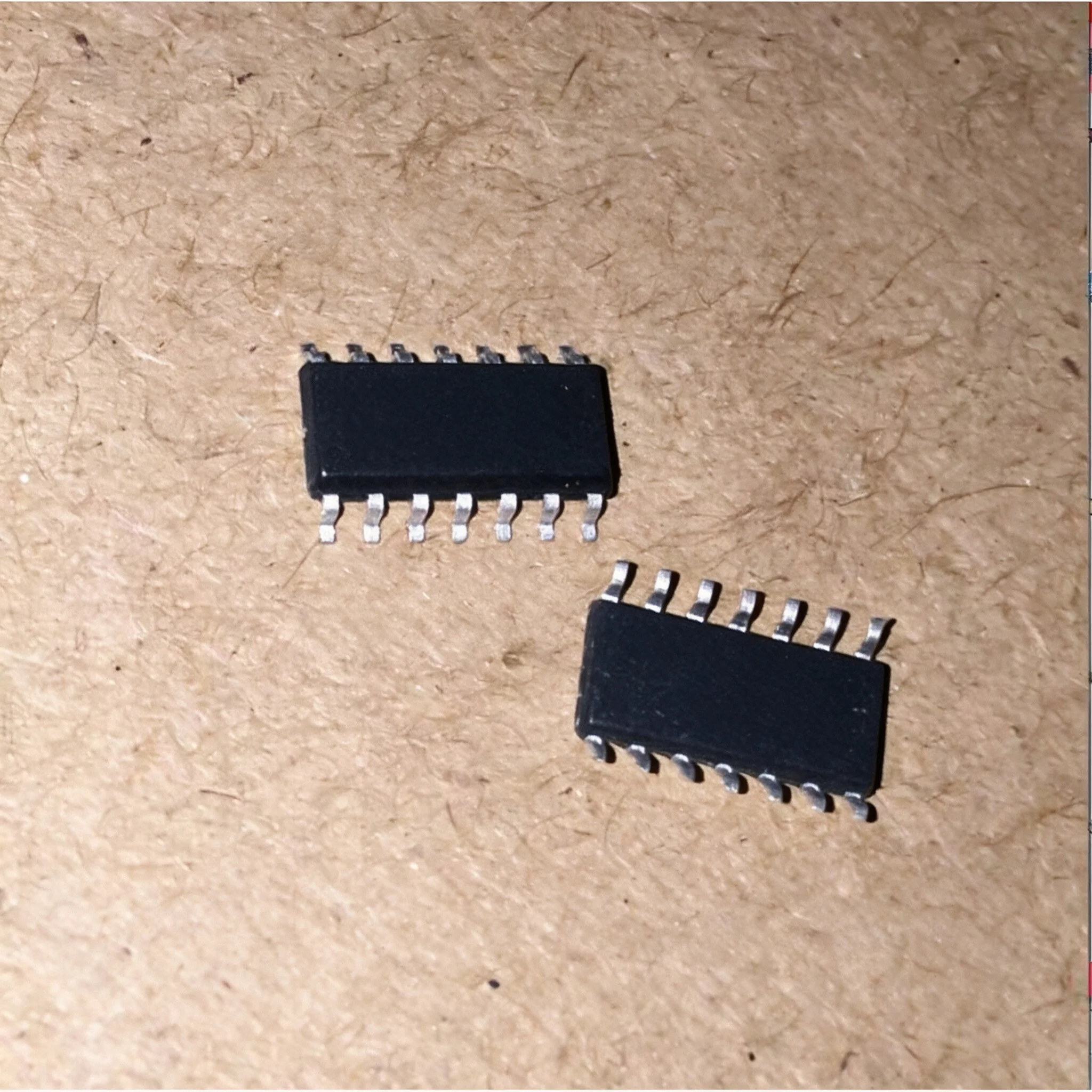 5piece ATTINY24A ATTINY24A-SSU 24V-10SSU SOP14