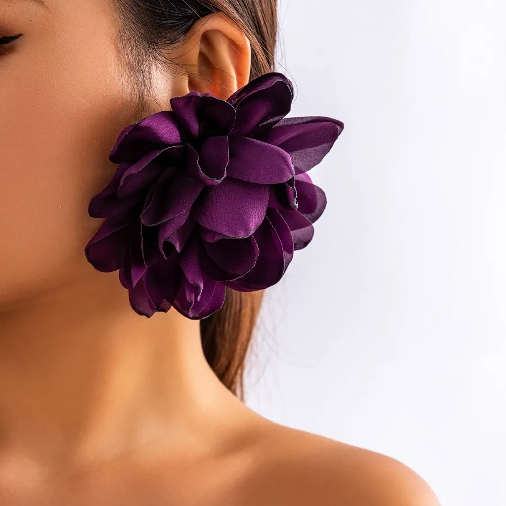 New Personality Exaggerated Stereo Simulation Colorful Fabric Big Flowered Stud Earrings for Women Romantic Retro Jewelry Gifts