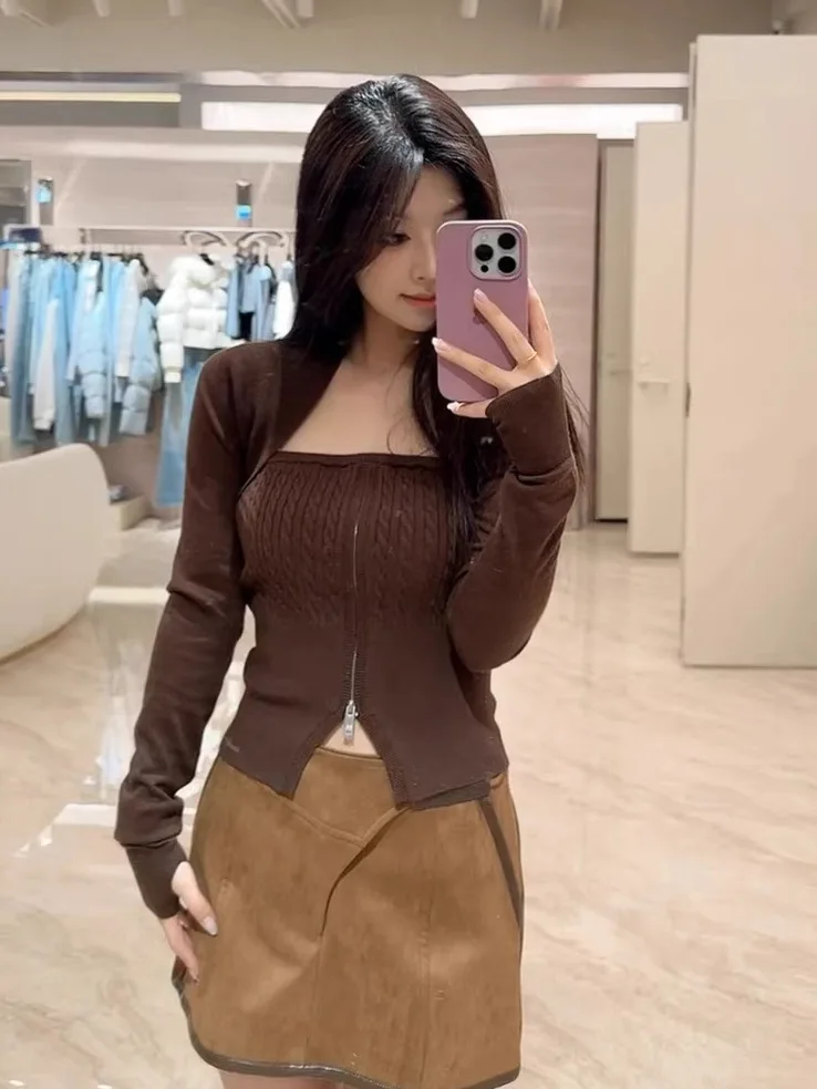 

Spring 2026 Women's Embroidered Letter Knitted Crop Top And Cardigan Two-Piece Set Slim Fit Casual Sle Long Sve ort Le...