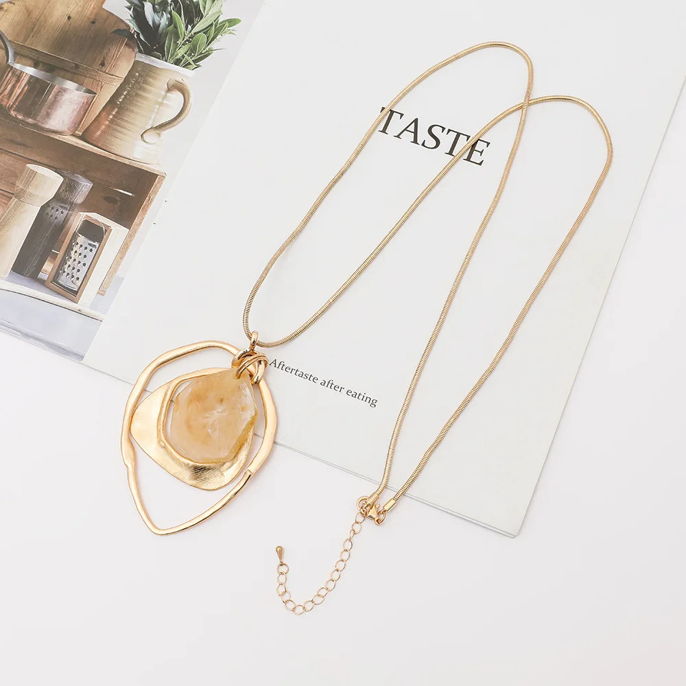 Fashion Resin Geometric High-grade Long Jewelry Necklace Women\'s Winter Sweater Chain Wholesale