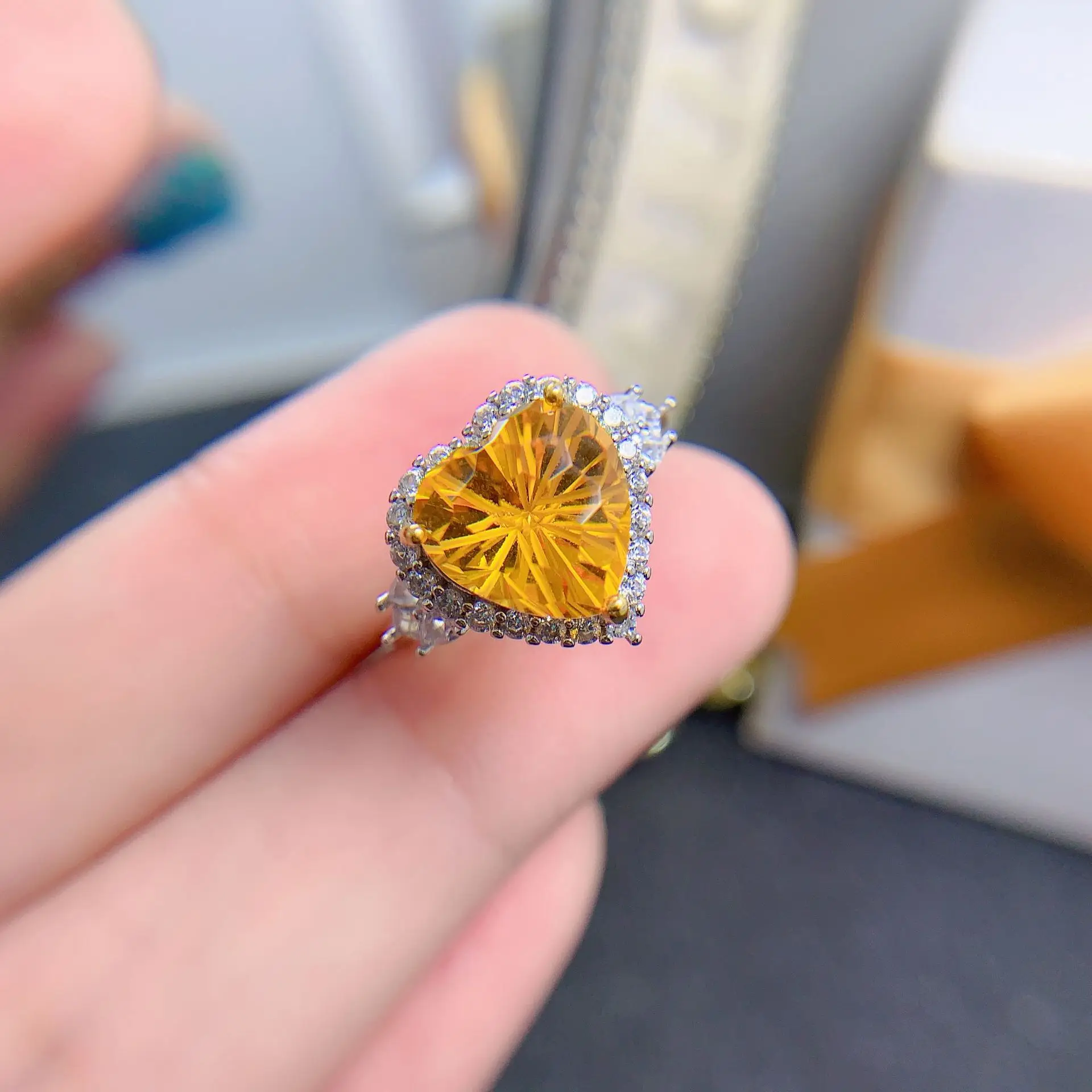 السترين الطبيعي قلادة وخاتم مجموعة 925 الفضة 10 مللي متر * 10 مللي متر على شكل قلب الأصفر كريستال طقم مجوهرات للحزب #4