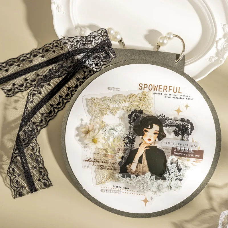 20 - قطعة من الملصقات باللون الأسود - و - الدانتيل الأبيض - لتزيين سجل القصاصات اليدوية