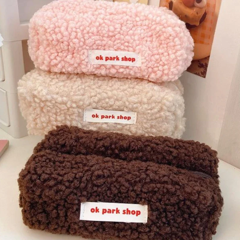 1 Pc Cute Fur Makeup Bag for Women Zipper Large Solid Color Cosmetic Bag Travel Make Up Toiletry Bag Washing Pouch