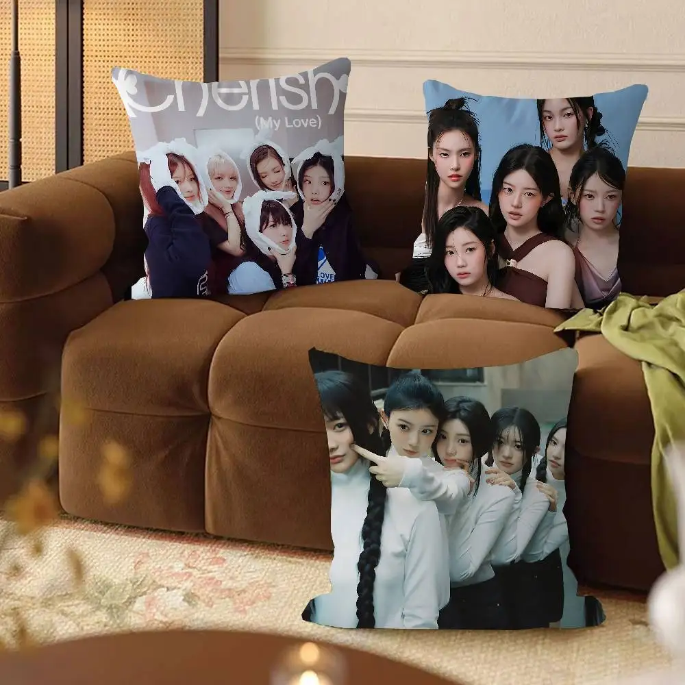 

Kpop I-ILLIT Cushion Cover Car Throw Pillow Case For Sofa Car Christmas Gift 40x40cm 45x45cm