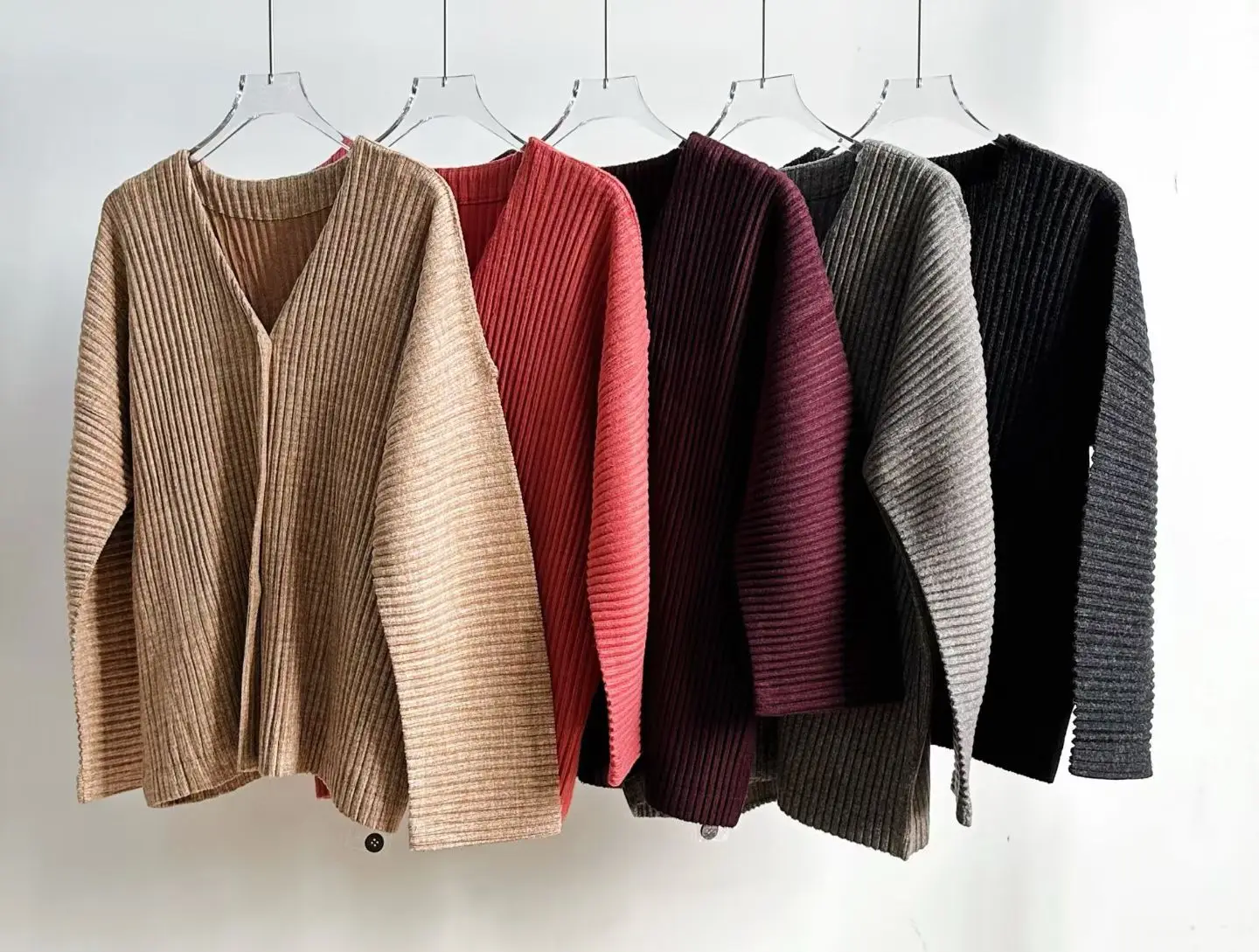 

Me Series Women's Loose Long Sve Sweater Casual Faion Folded Design Autumn Warm Thiened V-Ne Single Button Closure