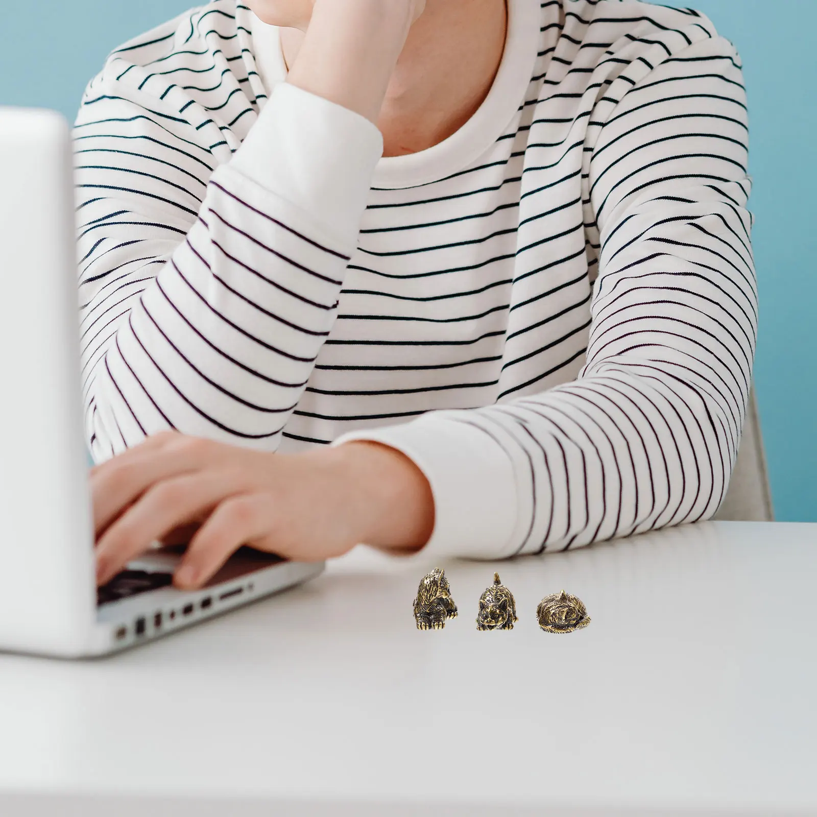 

3pcs Mini Decor Desktop Statues Shaped Decoration Animal Statue Tabletop Ornament ing Decoration Statue Decorative