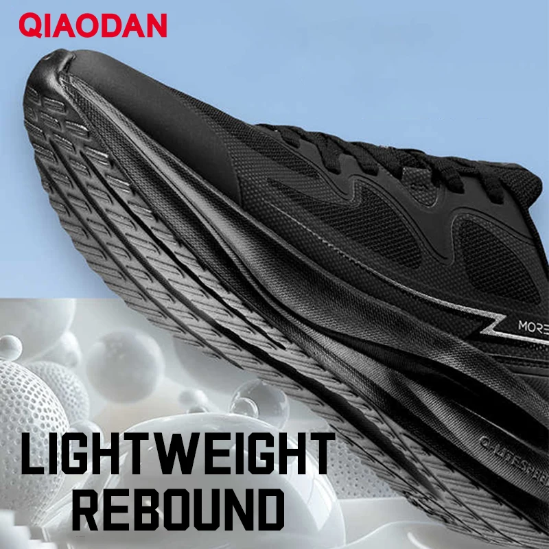 QIAODAN Men New White Shoes 2025 Autumn Commuting Running Shoes Lightweight Mesh Breathable Comfortable Sneakers QXB023251205