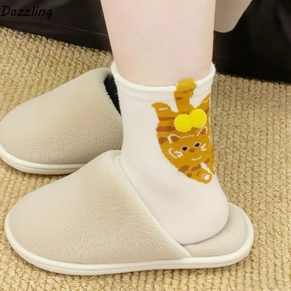 

5 Pairs Novelty Soft Cartoon Cat Socks Breathable Elastic 3D Cat Eggs Socks Sweat-Absorbing Fun Design Mid-Calf Socks Unisex