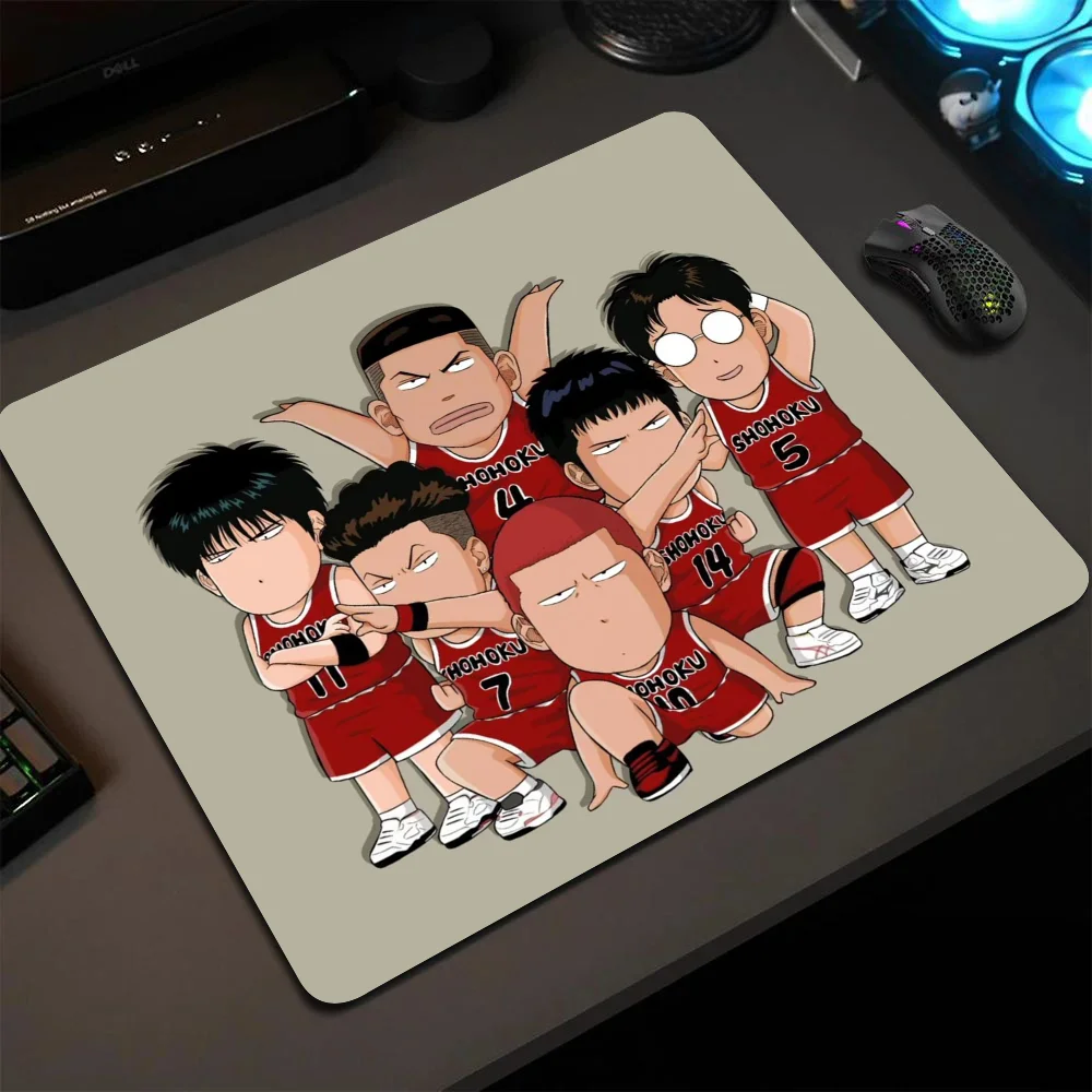 SLAM DUNK Japanese Anime Mousepad Small LockEdge Mouse Pad For Gamers Computer Desk Pad Anti-slip Rubber