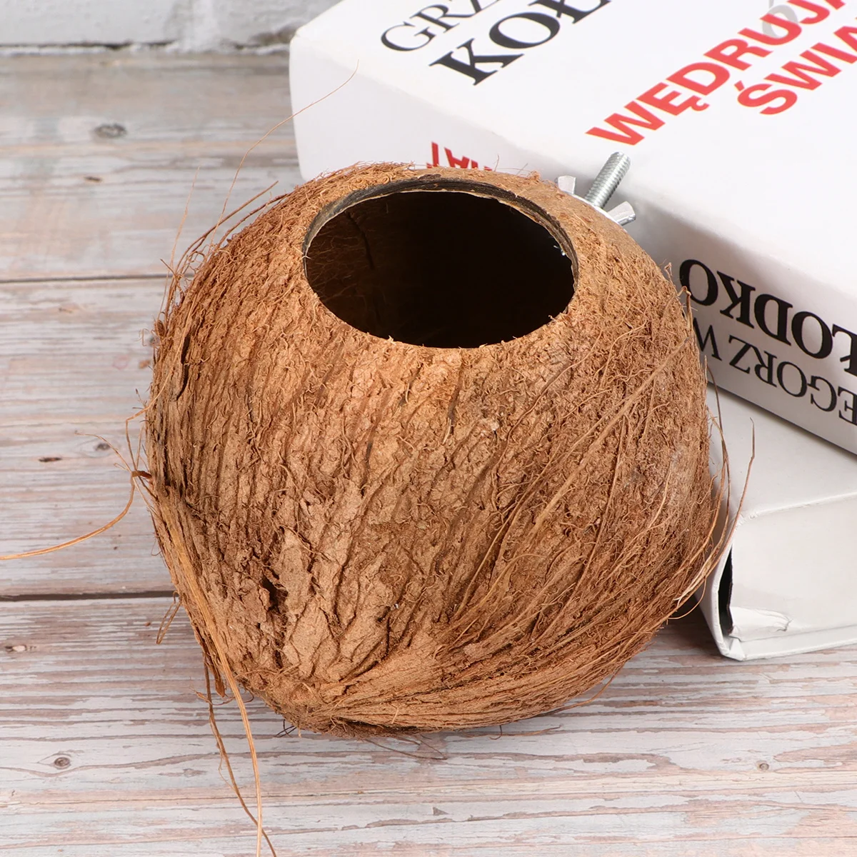 

Handmade Brown Coconut Shell Bird Nest Wide Entrance Bed Playground Sleeping House Outdoor Birds Accessories Garden
