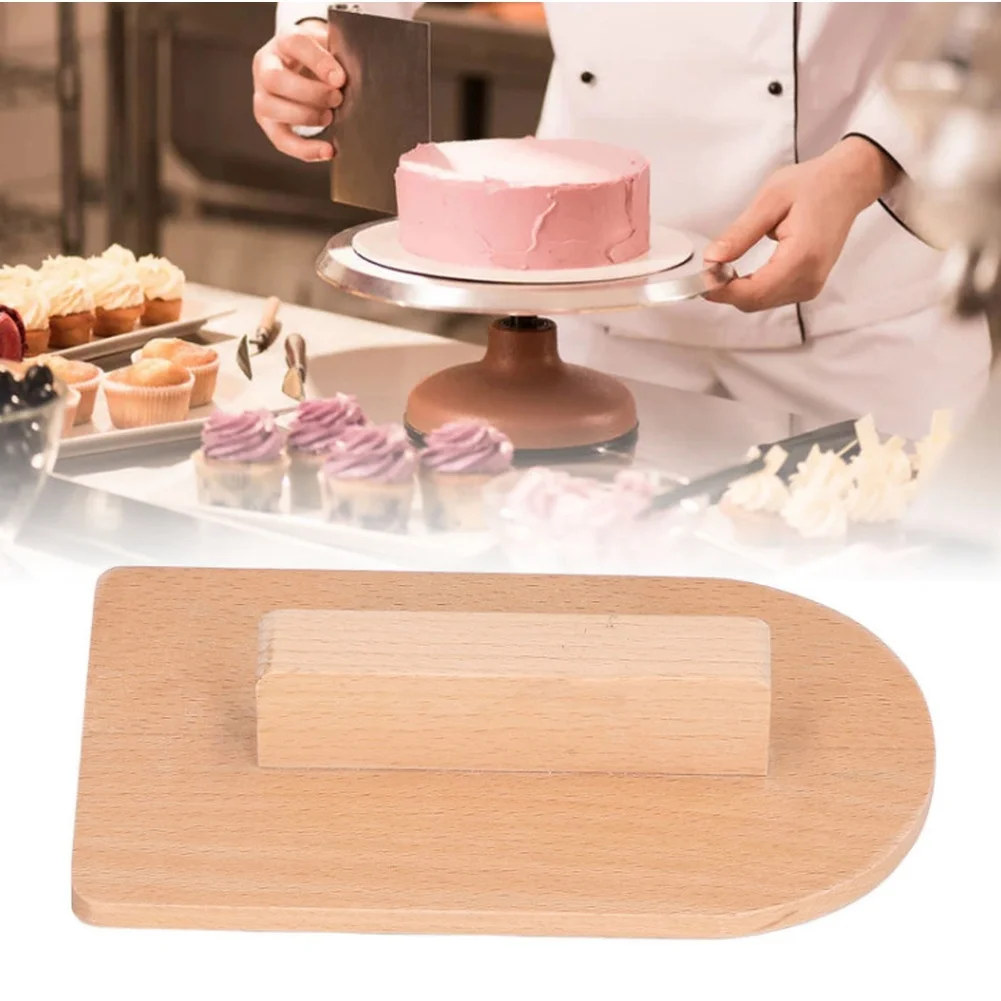 For Cake Smoother with Smooth Wooden and Contoured Handle for Easy Fondant Spreading 14.5 x 9 x 3 cm Beige Finish