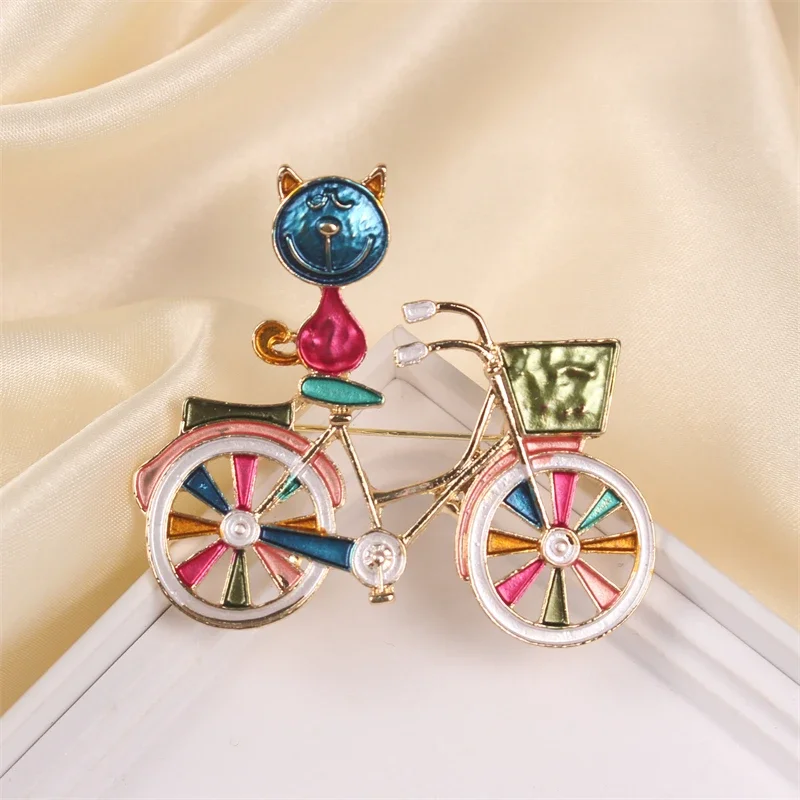 Alloy cat cycling brooch funny cute fashion accessories men's women's clothing corsage pins Boutique Decoration Suit Badges