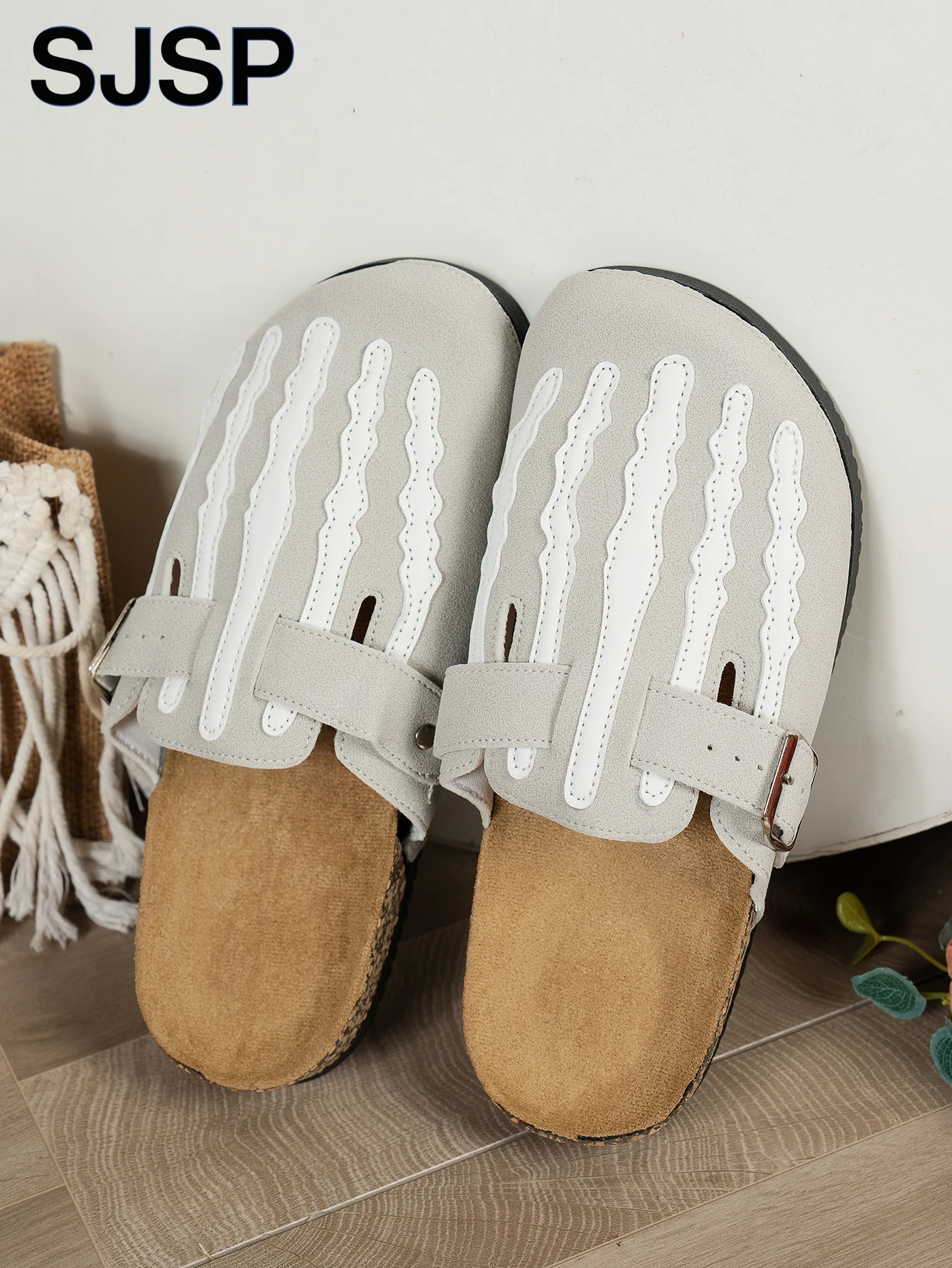 Thumbnail 4 - #12 Newest Outdoor Sandals