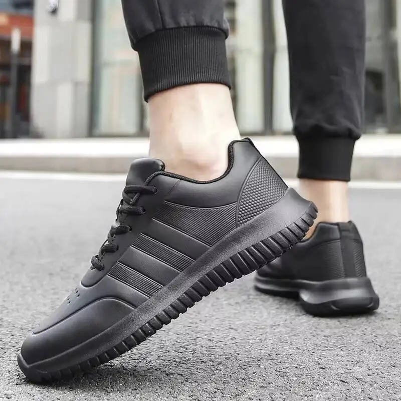 

2026 Chef Four Season Soft-Sole Anti-Slip Oil-Proof Waterproof Portable Kitchen Work Fashion Plus Size Casual Men's Shoes