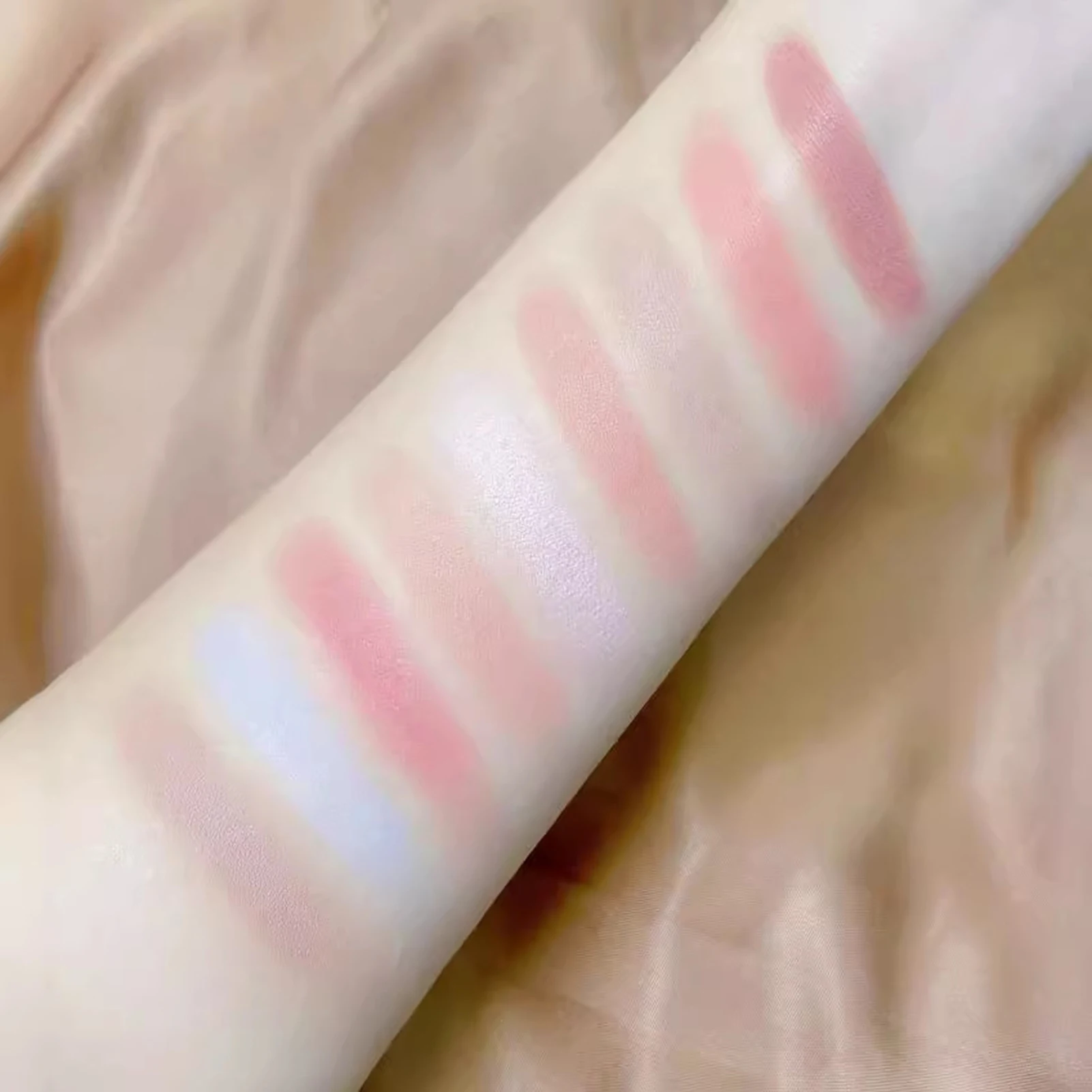 أحمر خدود ناعم من الساتان كريمي لطيف وطبيعي لتفتيح الوجه لجميع أنواع ألوان البشرة #2