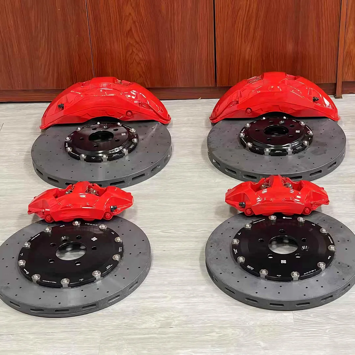 Front 10 Pot and Rear 4 Pot Big Brake Caliper Kit 10n with Front 440mm+rear 410mm Carbon Ceramic Brake Disc Rotor for LandRover