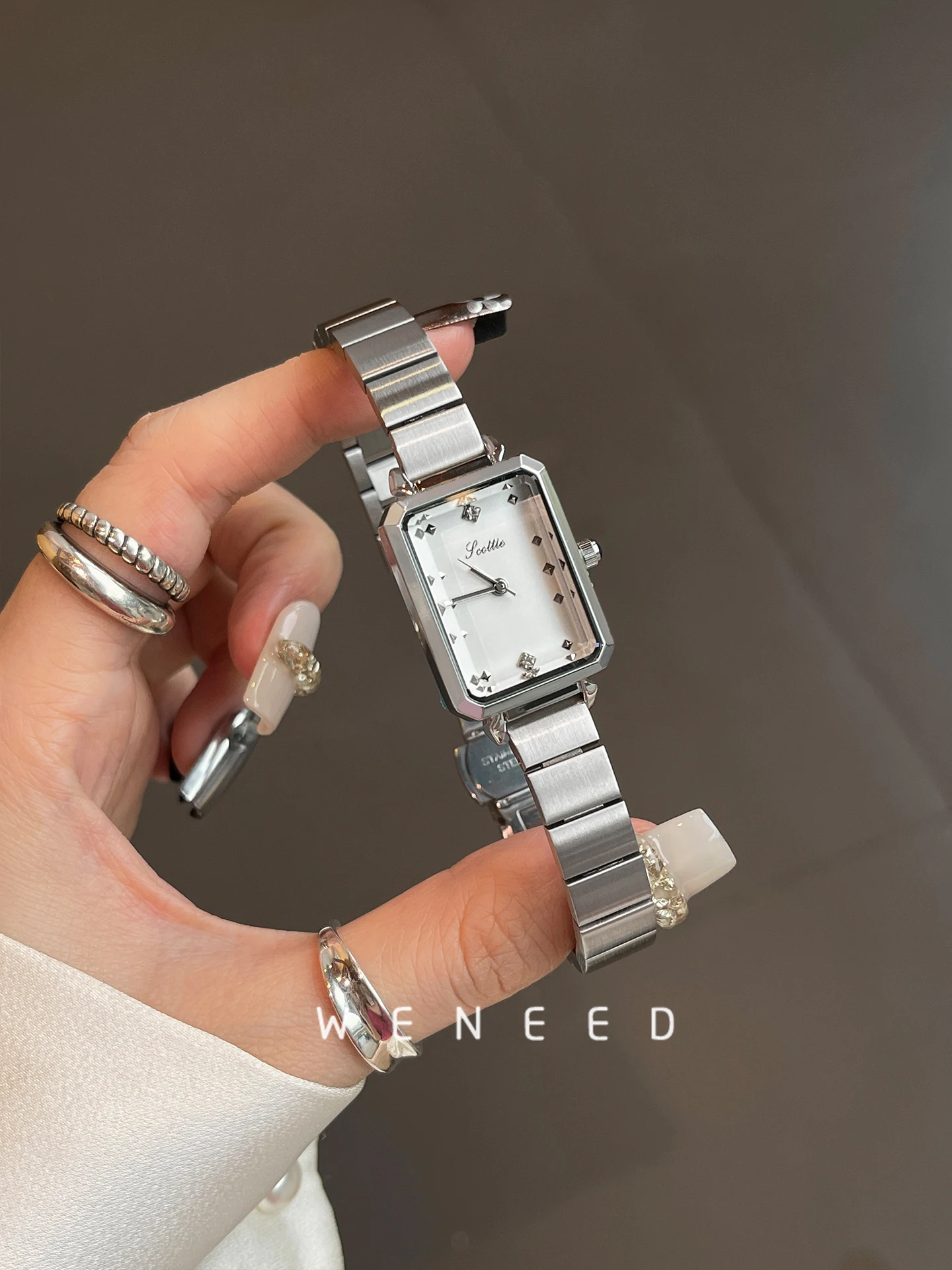 Xiaolü Biao Women'S Watch 2026 New Collection Lightweight Luxury, Stylish And Elegant Women'S Watch With A Sophisticated Design.