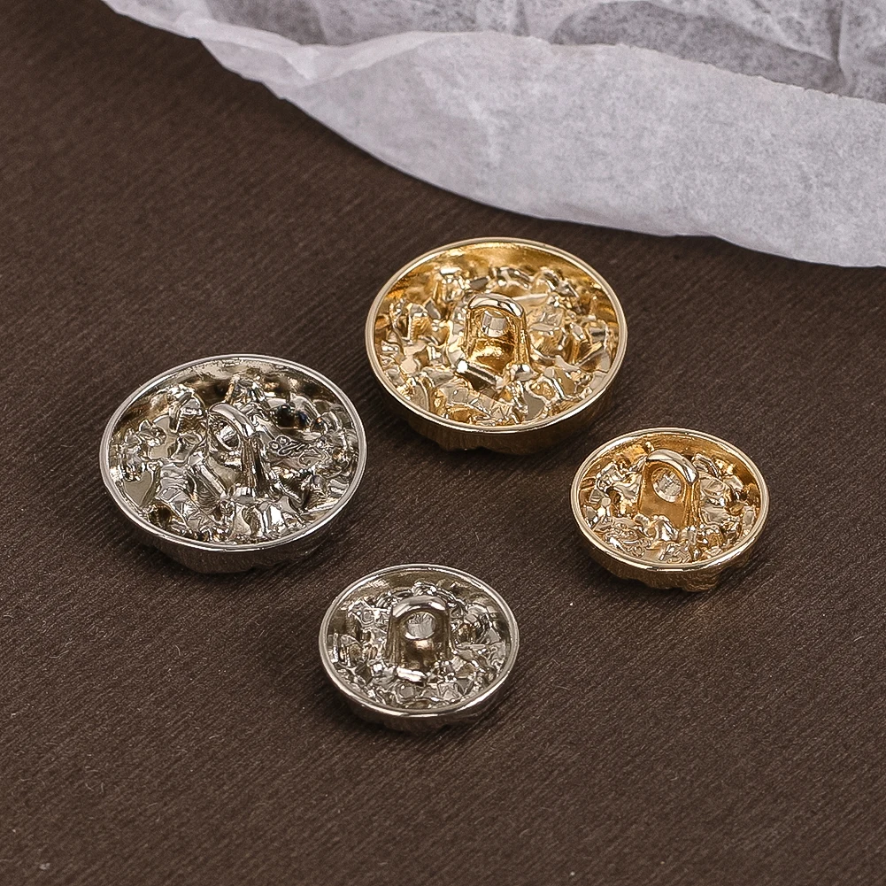 Round Metal Poker Buttons with Embedded Crystal Chips DIY Jewelry Making Materials Clothing Sewing Accessories Anti-Exposure