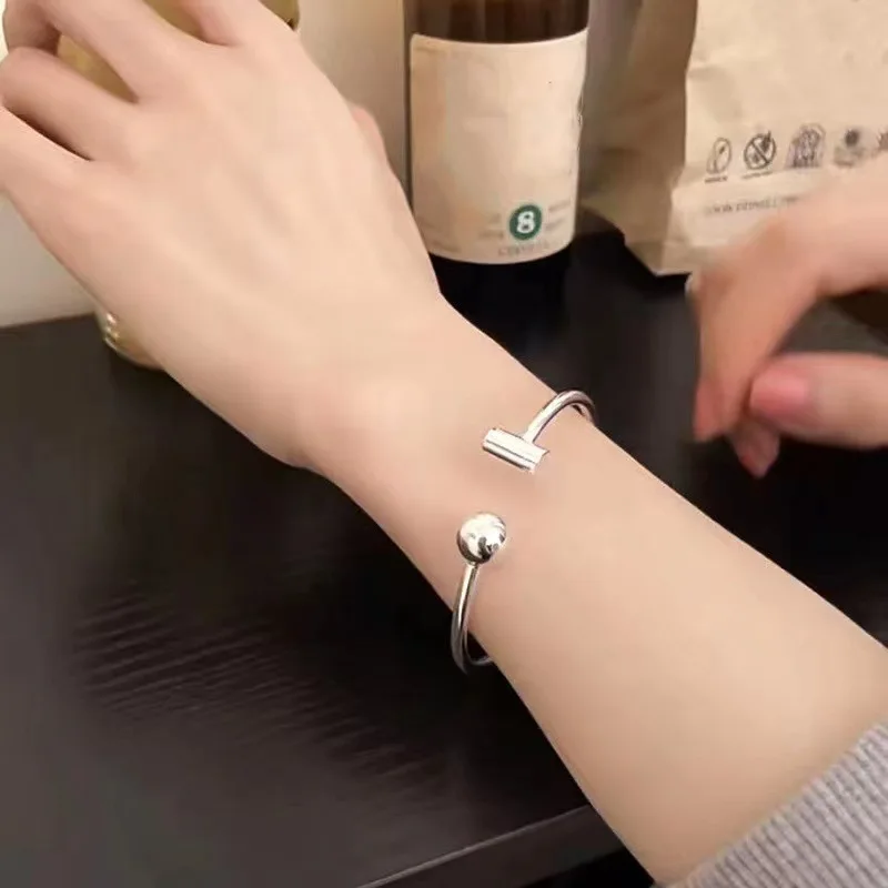 

European and American Style Fashion Glossy Round Bead 925 Sterling Silver Geometric OT Opening Bracelets TYB599