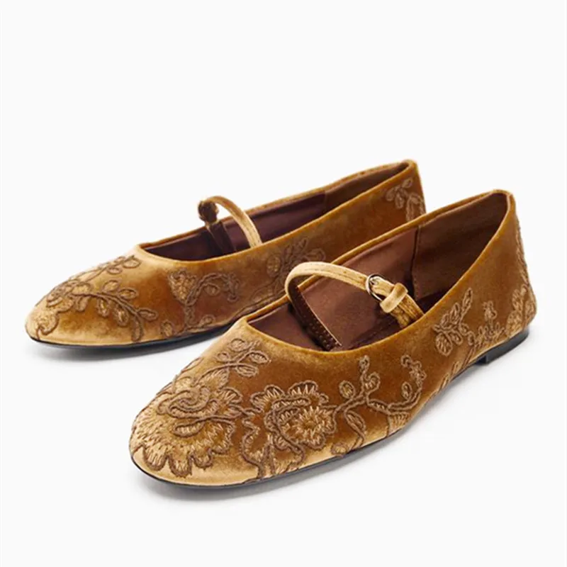 Novedad, bailarinas con diseño Floral bordado de terciopelo para mujer, zapatos cómodos con punta redonda Mary Jane, mocasines ligeros y suaves de diseñador