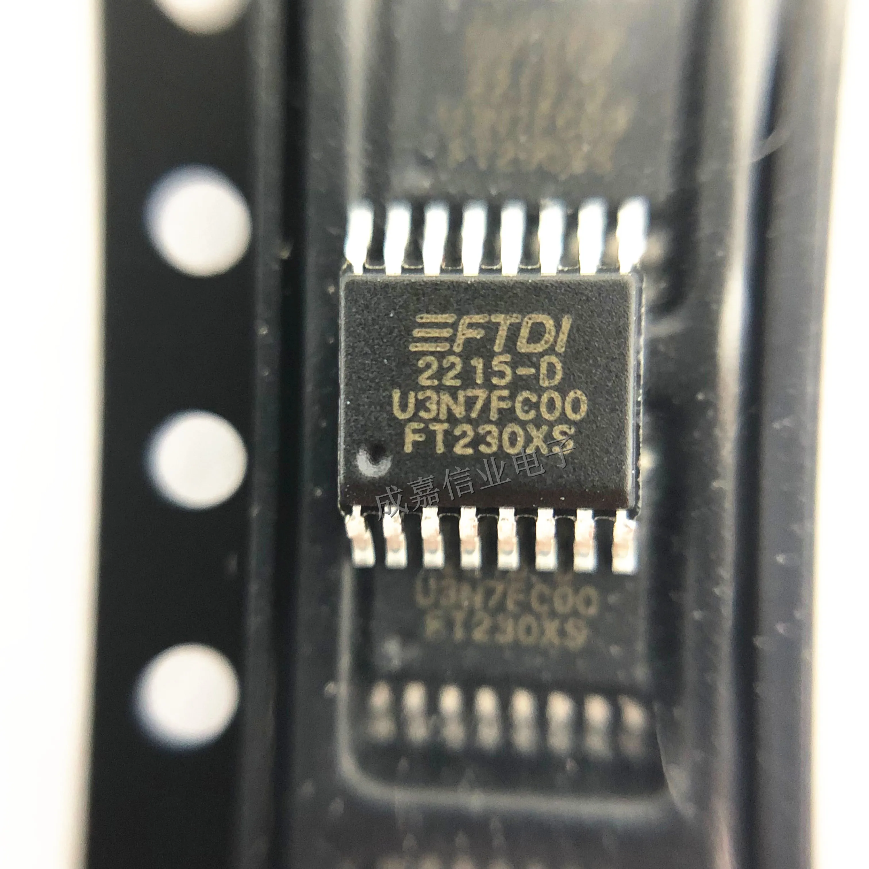 10pcs/Lot FT230XS-R SSOP-16 FT230XS USB Interface IC USB to Basic Serial UART IC Operating Temperature:- 40 C-+ 85 C