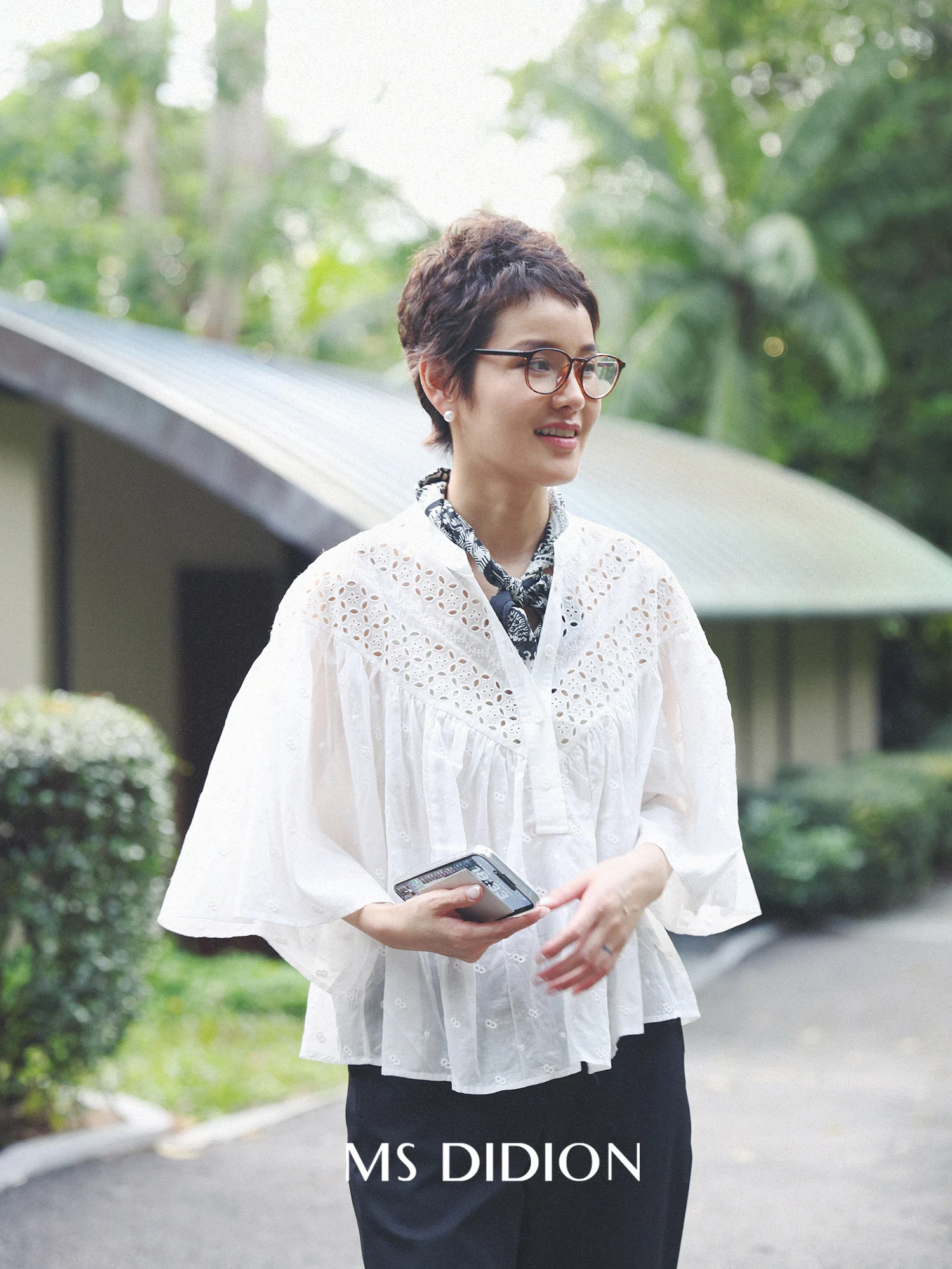 

MsDidion Foam Summer Heavy Embroidery Cotton irt Cover up Hollow out Design French Sle Loose Fit Ultra Thin Spring Wear