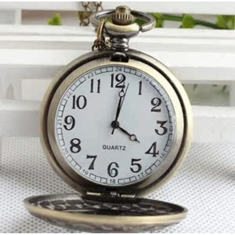 Reloj de bolsillo Retro con estrella de cinco puntas grande, venta al por mayor, reloj de bolsillo de cuarzo con estrellas huecas, reloj de cadena con tapa de bronce, venta al por mayor