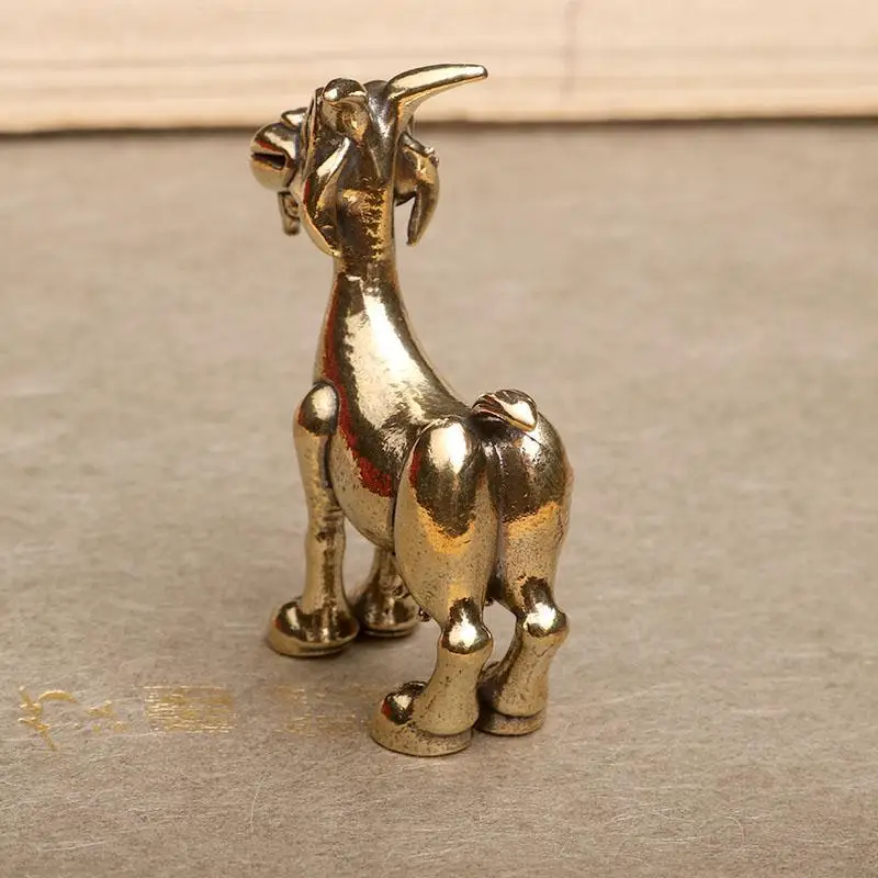 تمثال الماعز النحاسي العتيق - منحوتة حيوانات عتيقة معقدة للحيوانات الأليفة لديكور المنزل والمكتب، مثالية لهواة الجمع، وغرفة المعيشة