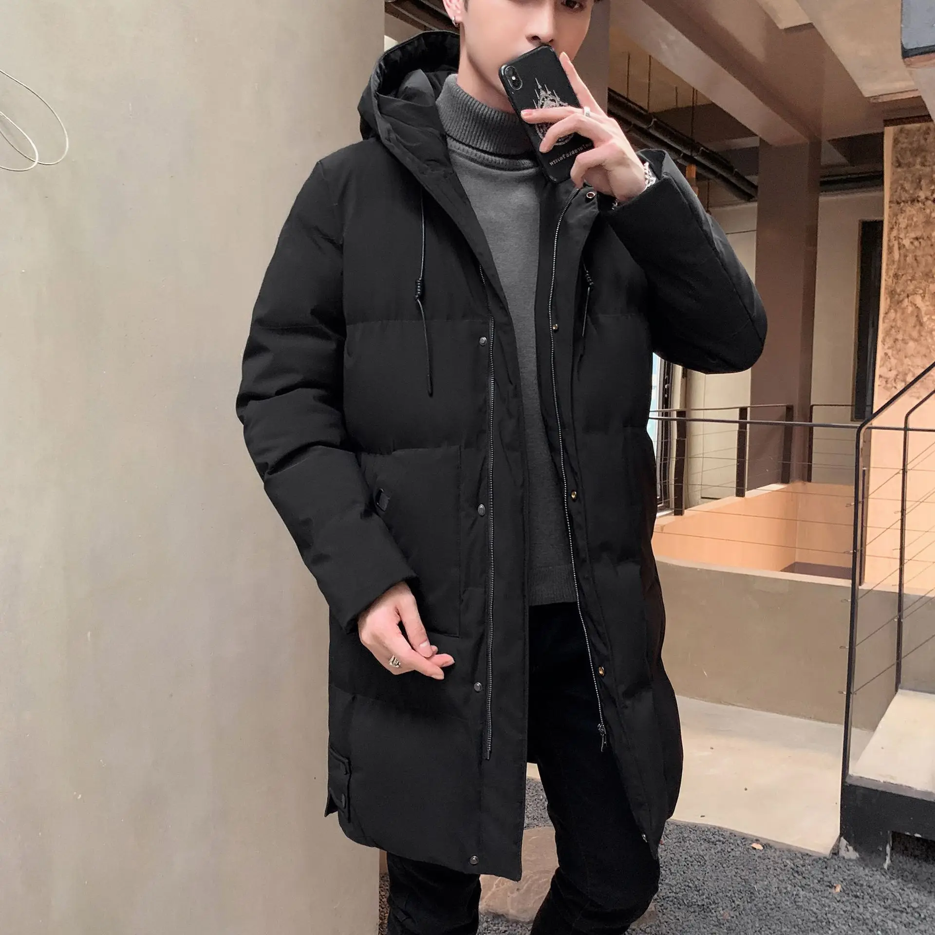 2024 nuove giacche imbottite in cotone uomo inverno parka giovanile di media lunghezza versione coreana con cappuccio antivento comodi cappotti caldi Casual