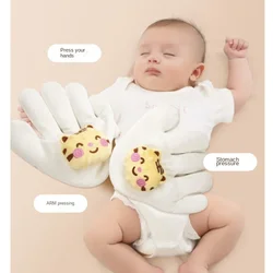 Big Palm Soothing Sleep Artifact Newborn Pillow Hand Baby Soothing Palm Shock-pressing Rice Bag Baby Anti-jumping Soothing