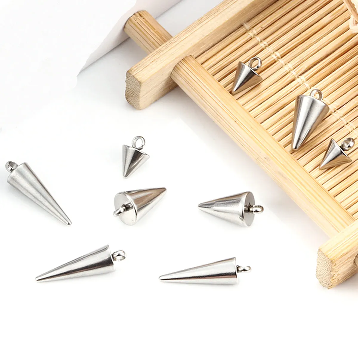 100Pcs Stainless Steel Pendants Silver Tone Cone Spike Tear Rivet Punk Studs For Earrings Bracelets DIY Charms