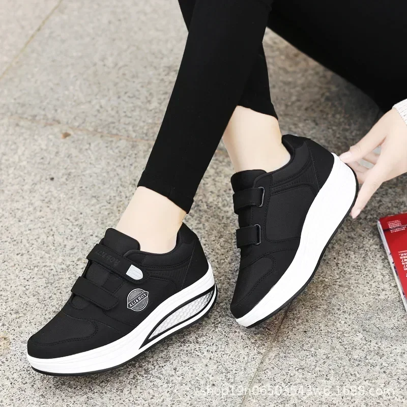 Outdoor Spring Autumn Elderly Casual Sneaker Comfort Breathable Mesh Elderly Shoes Sports Walking Shoes Mother\'s Day Gifts