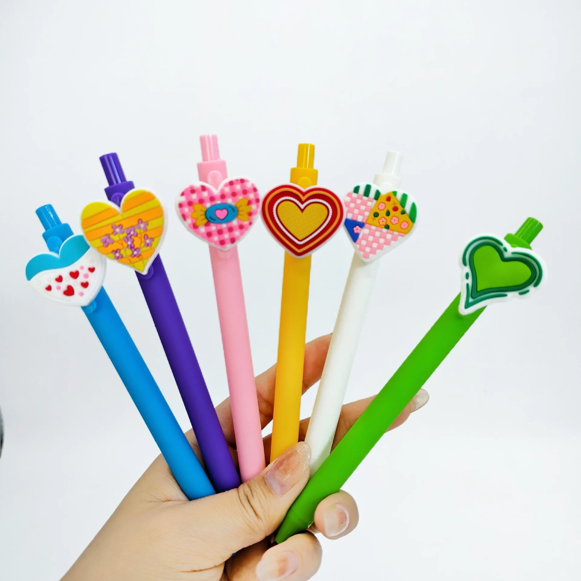 2025 جديد الكتابة على الجدران الحب سلسلة قلم حبر جاف ملون الحب على شكل قلم توقيع الطالب التصحيح القلم الموسم المفتوح هدية #3