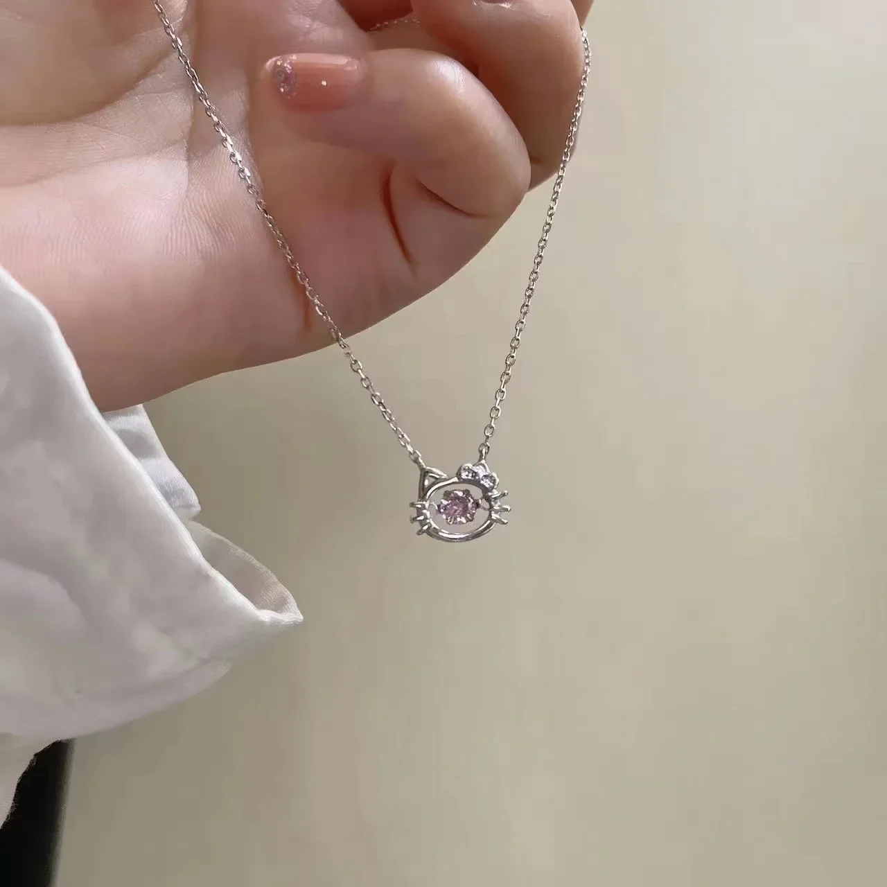 Sanrio KT Cat Necklace Cartoon Kawaii Hello Kitty Pink Diamond Love Shape Cat Head Niche Girls Accessories Neck Decoration Gifts