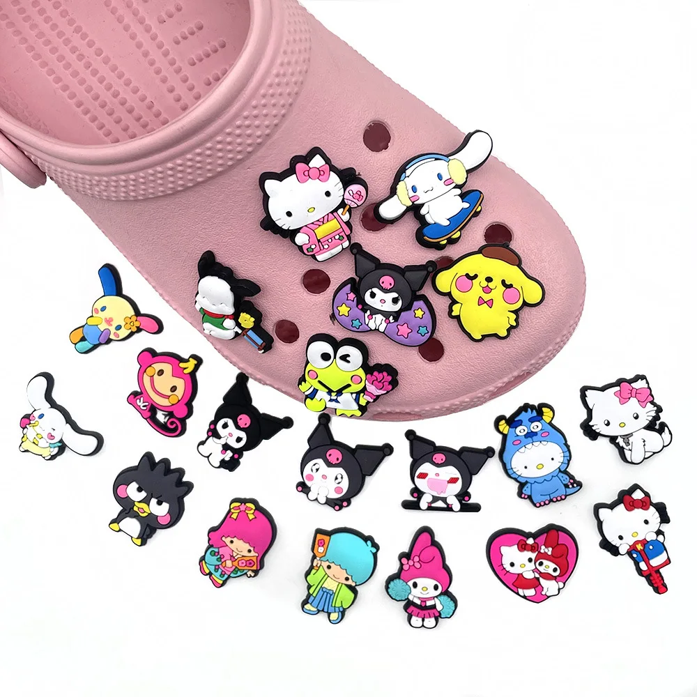 1/22pcs Kawaii PVC Shoe Charms Cute Hello Kitty Kuromi Cinnamoroll My Melody Pochacco Cartoon DIY Accessories For Slides Sandals