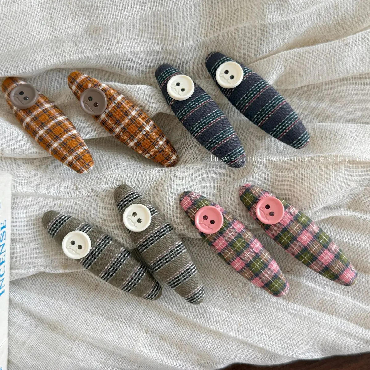 New Vintage Korean Style Button Hair Clips Plaid Fabric Duck Bill Clip Oval Hairpins For Side Bangs Women Girls Hair Accessories