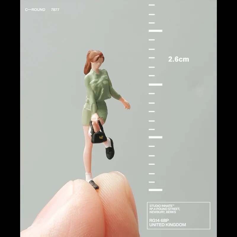 1/64 scale carry-bag ponytail girl miniature doll, colored figurine for macro photography shooting, character small prop sandbox