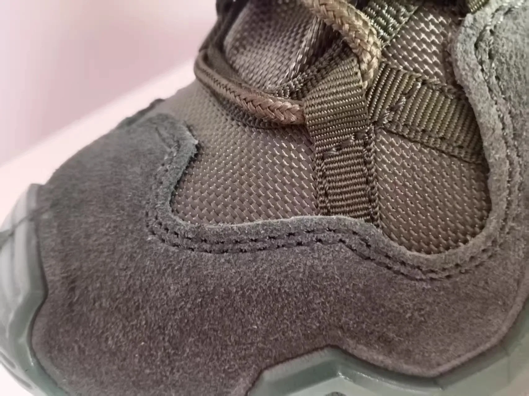 Men's hiking boots, large size outdoor anti-slip sports shoes, men's rock climbing shoes, designer military boots