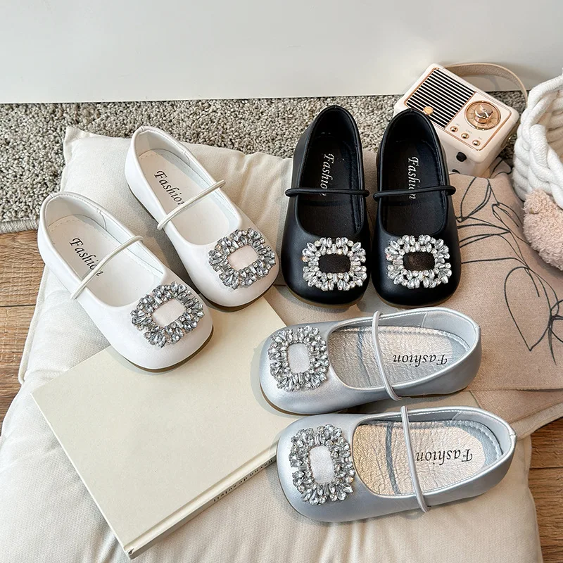 Fashion Girl Rhinestone Shoe 2026 New French Child Soft Shoes Girl Daily Matching Skirts Princess Party Performance Shoes